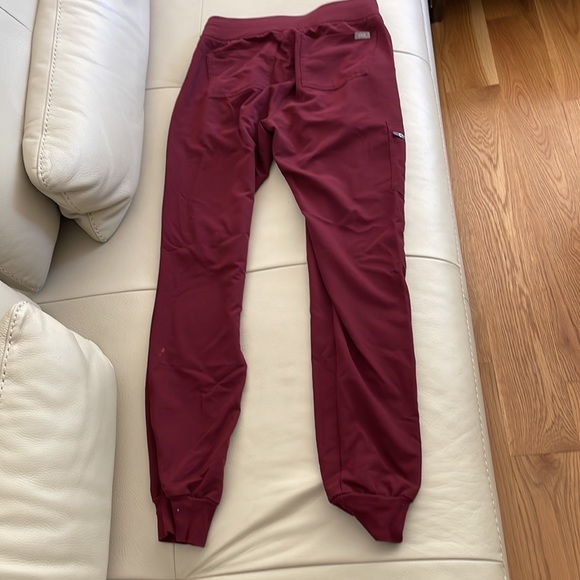 FIGS Zamora Jogger Scrub Pant TALL. - Picture 2 of 6